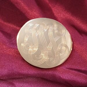 VTG 60s Round Brooch Circle Pin Wreath silver Tone Classic Interwoven S's